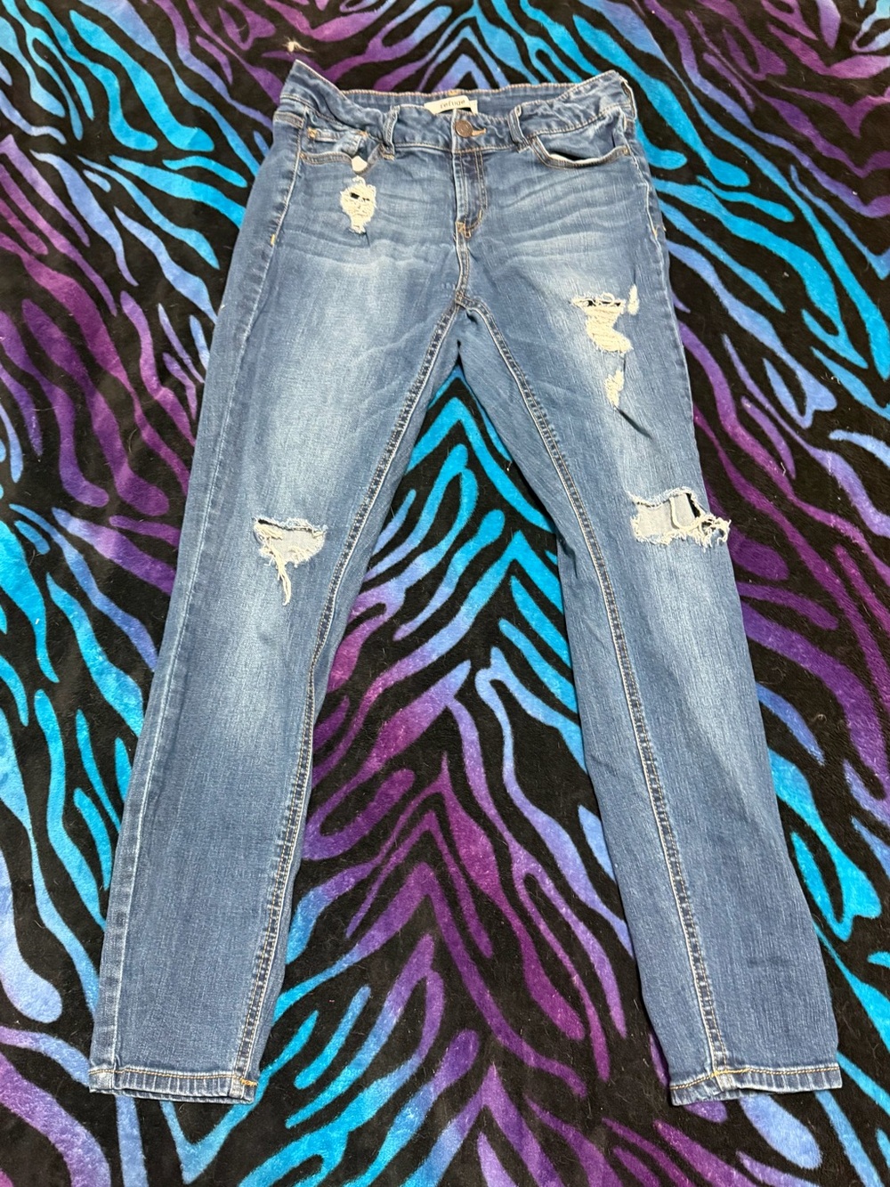 refuge Distressed Light Blue Skinny Jeans